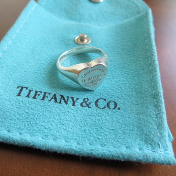 LIKE NEW!!! Gorgeous Return to Tiffany Heart Ring - Size 7.5 - Picture 1 of 4